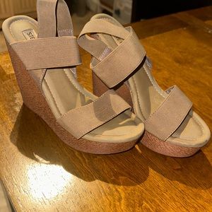 Steve Madden Wedges